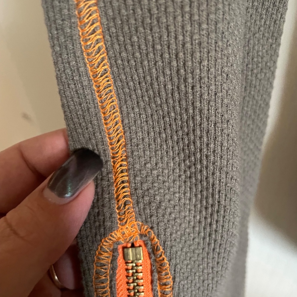 Awesome Free People Thermal Top NWOT - Picture 5 of 7